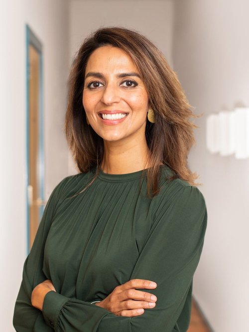 Khera-McRackan, Naina